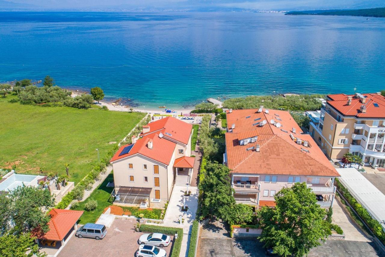 Apartments Villa Malin Malinska Exterior foto